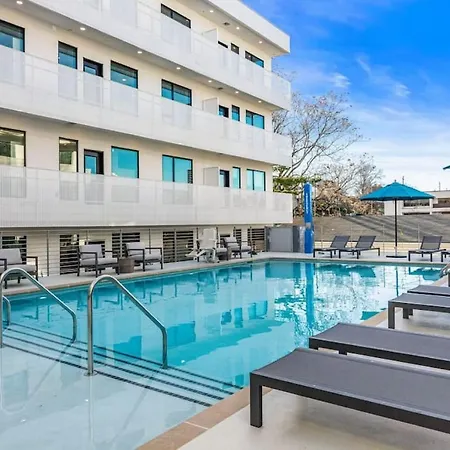 Upscale Cozy Nashville Condo With Pool, Patio, Parking